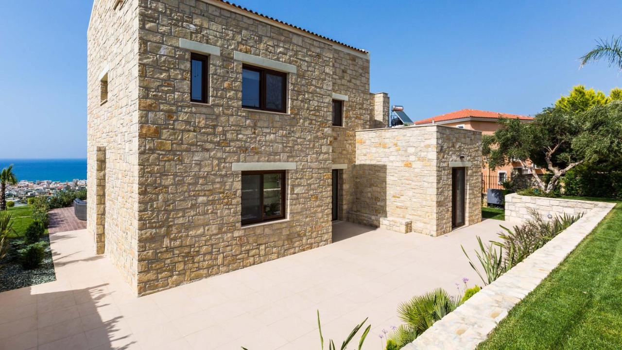 Villa Emilia I Luxury, Amazing Seaview, Next To The Town Kissamos Exterior photo